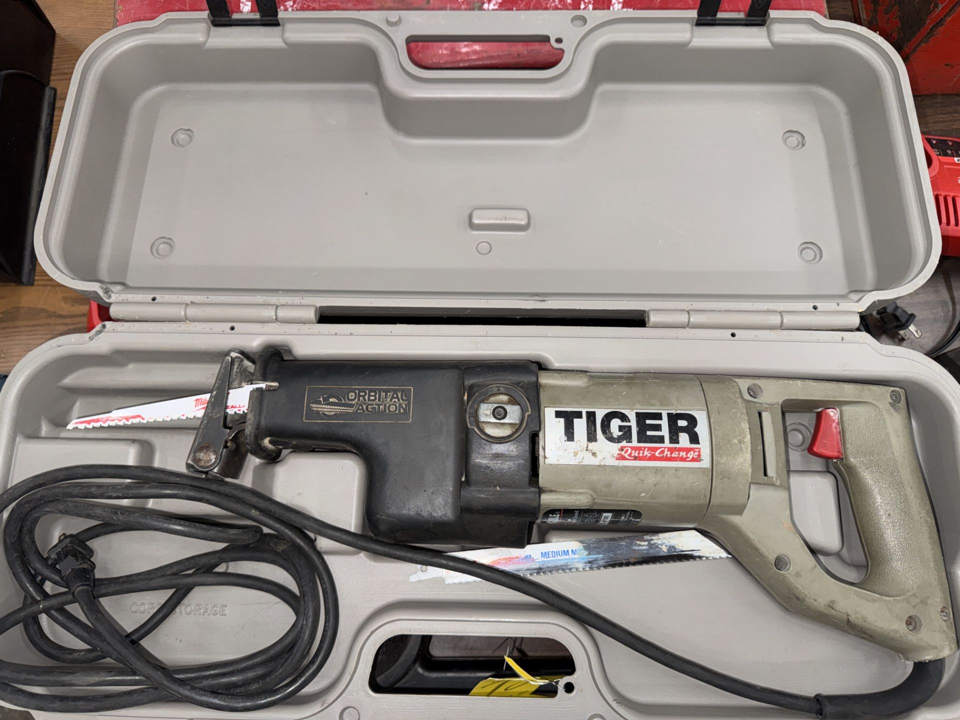 Porta Cable #737 Tiger Sawzall in Case