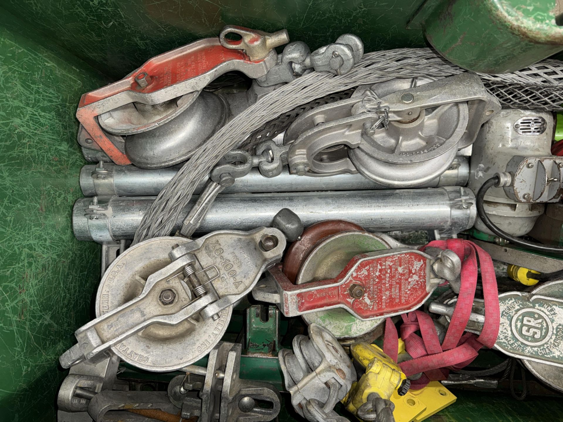 Greenlee #4642 Puller Package w/ Additional Pulleys, Baskets, Hardware, Port. Job Box - Image 5 of 11