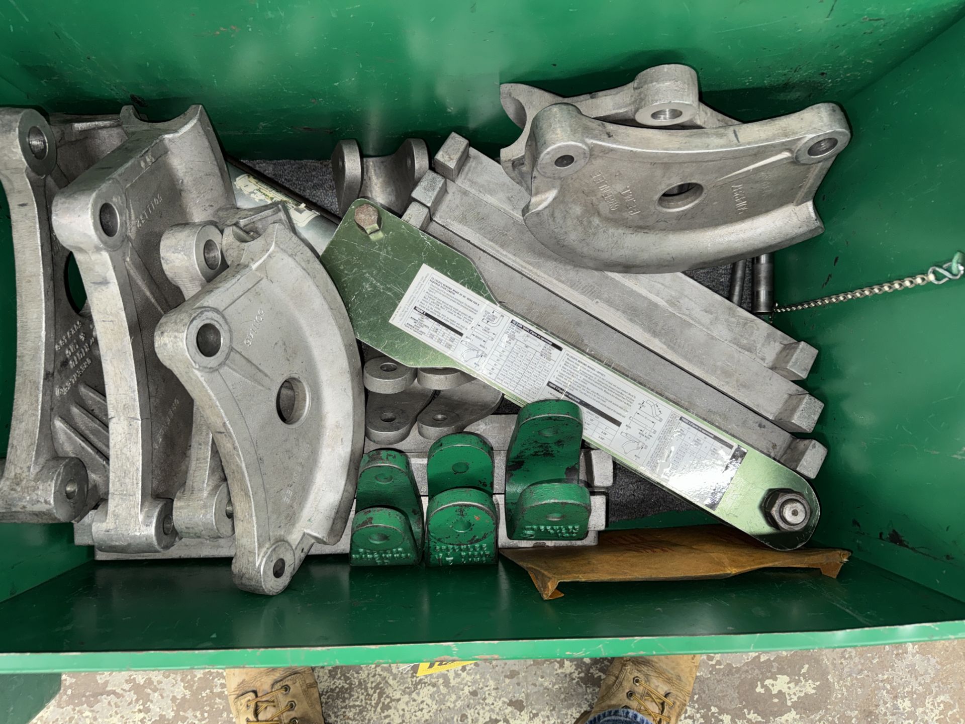 Greenlee Hyd. Pipe Bender 1 1/4", 1.5", 2", w/ Port. Case - Image 3 of 7