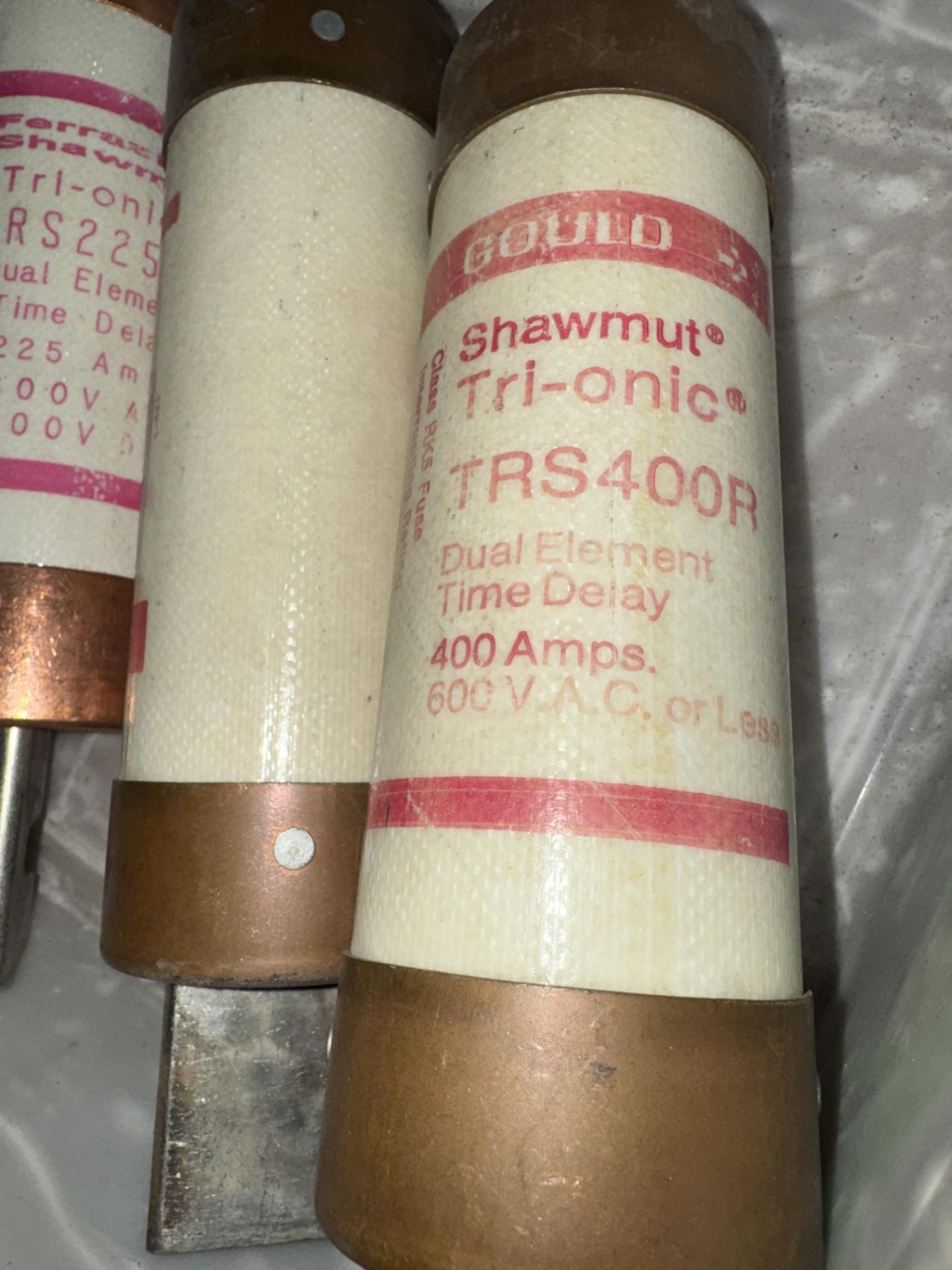 LOT (5) Fuses in Bin, 225 AMD, 600 V (New) - Image 2 of 3