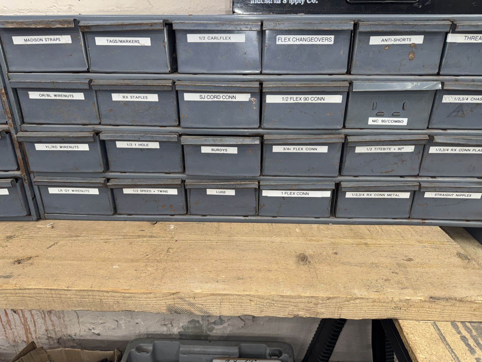 LOT Asst. Nuts, Connectors, Couplings, Struts, Stand Offs, Wire Nuts, Changeovers, Etc. in (5) Asst. - Image 4 of 6