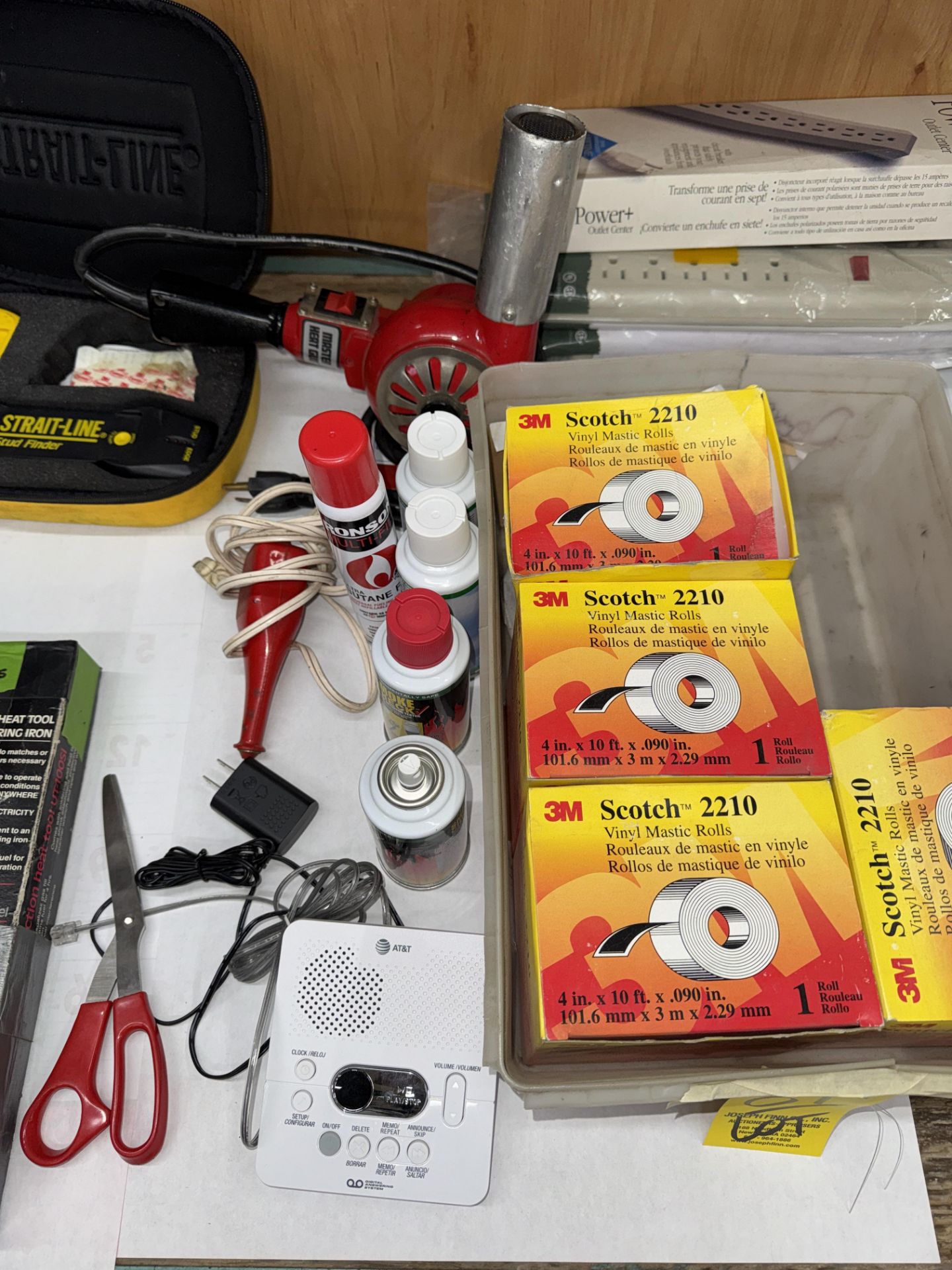 LOT Scotch 3M Mastic Rolls, Ratchet Set, Stud Finder, Heated Floor Mat, Lockset, Smoke Check - Image 4 of 6