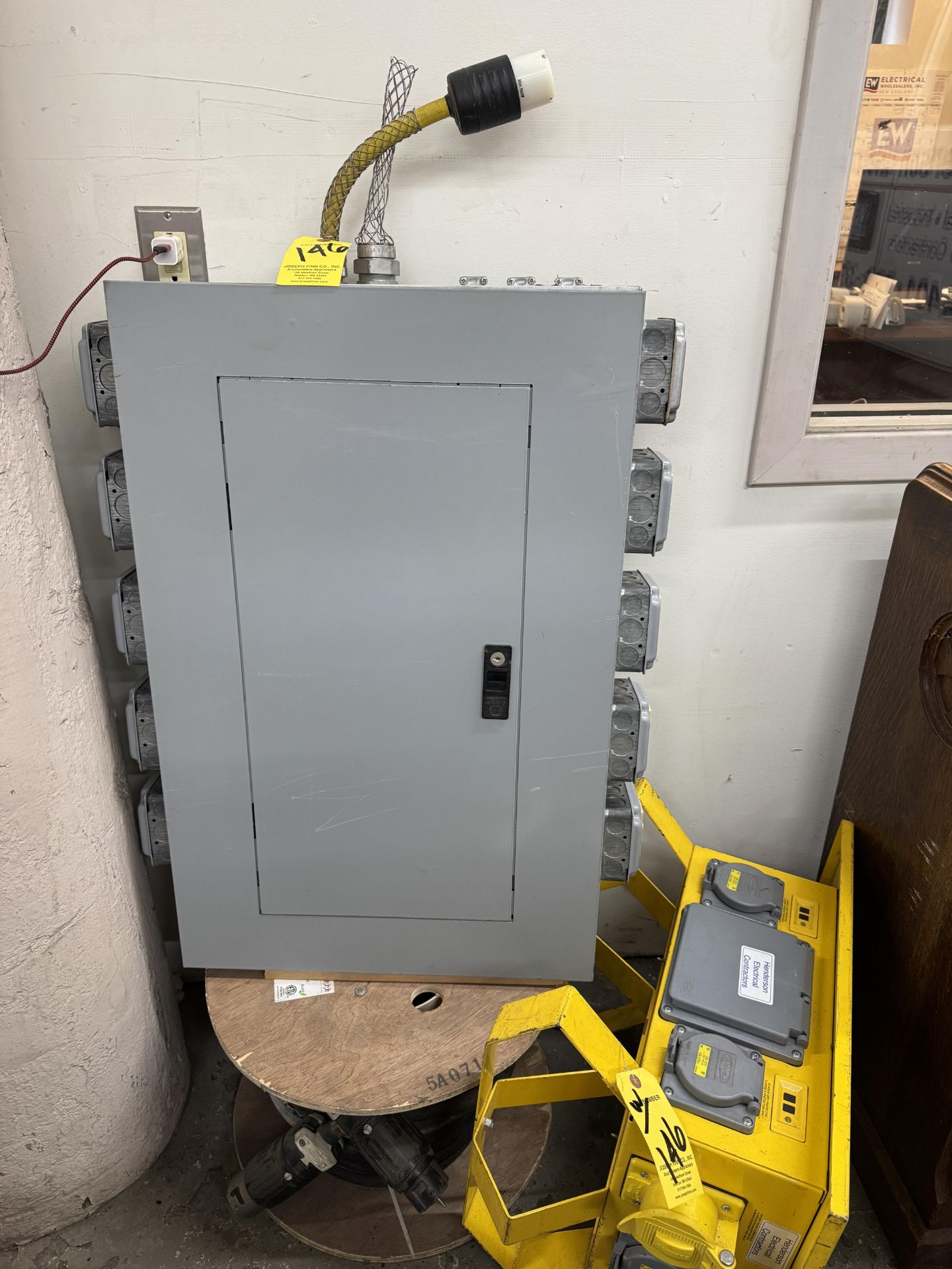 Electrical Remote Station w/ Breaker Panel, Receptacles, Cable w/ Reel, Hubbell Wiring Device