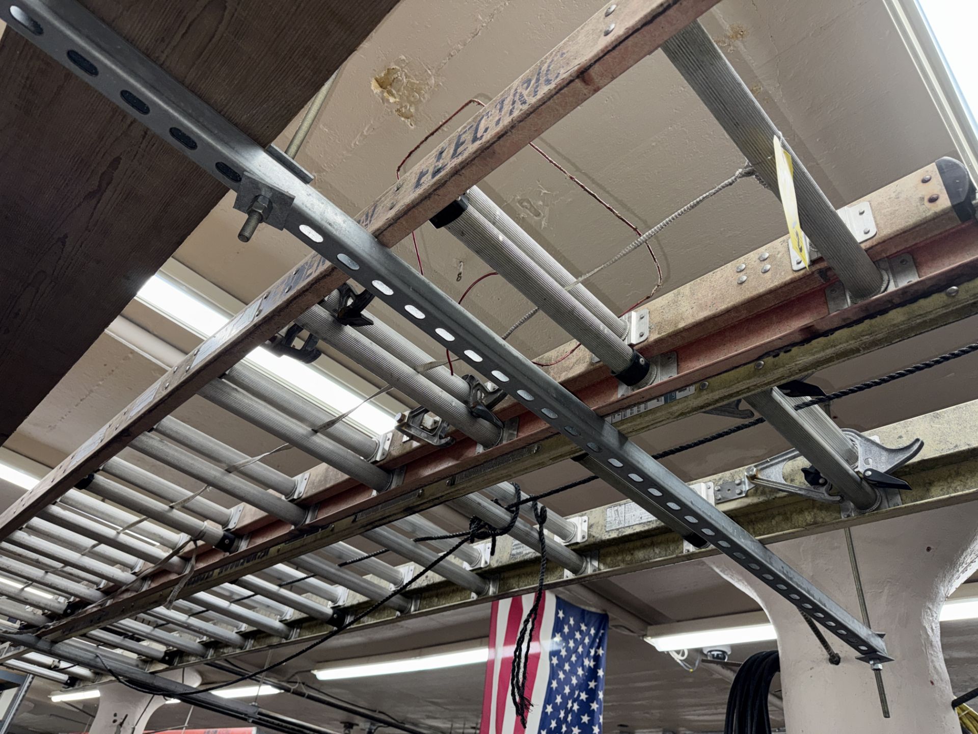 LOT (2) Asst. Extension Ladders. (1) 22' and (1) 28' - Image 2 of 2