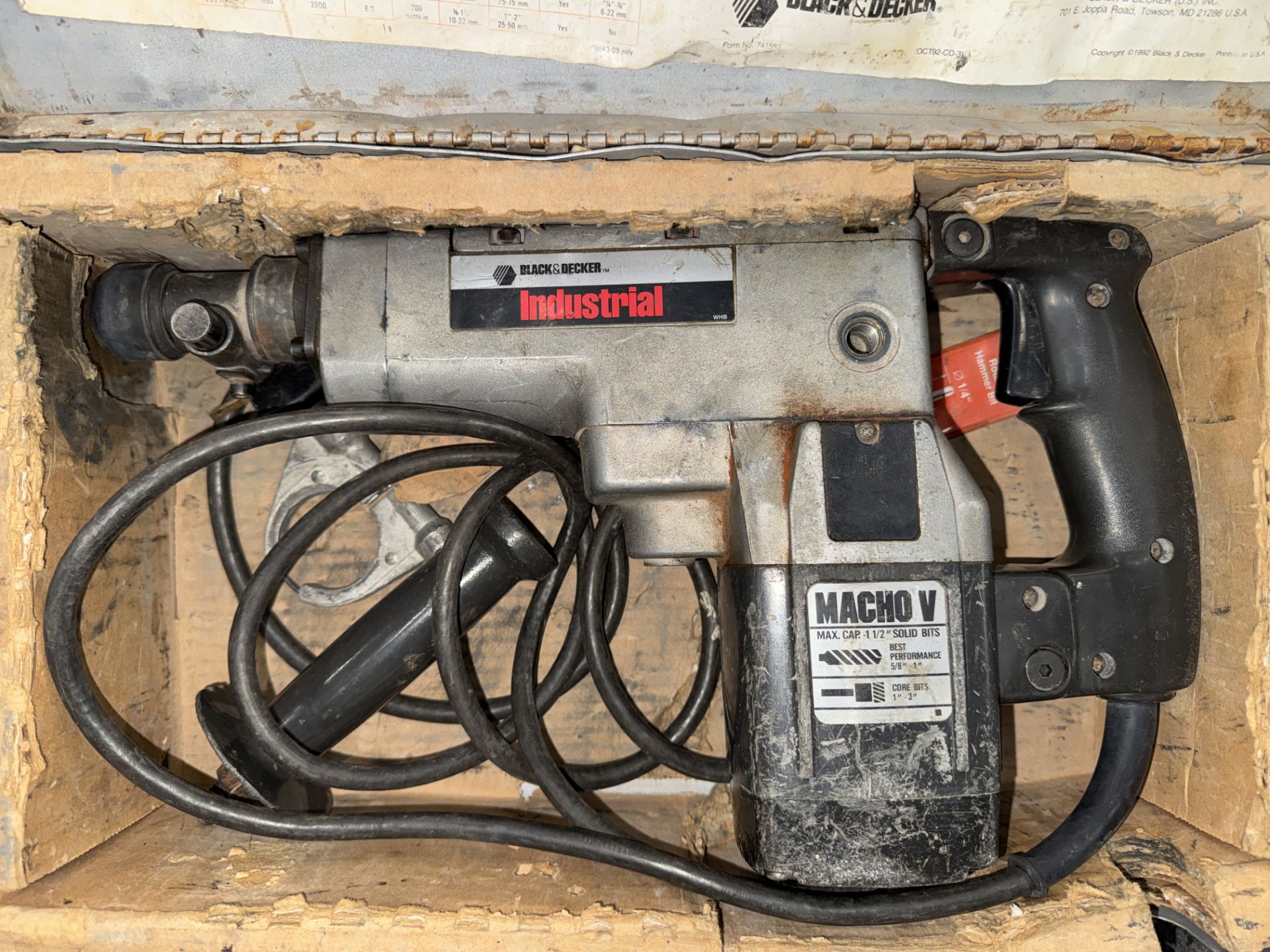 Black & Decker 5045 Rotary Hammer, 1.5", 120 V, w/ Bits and Case - Image 2 of 4