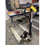 Crown Hyd. Pallet Jack