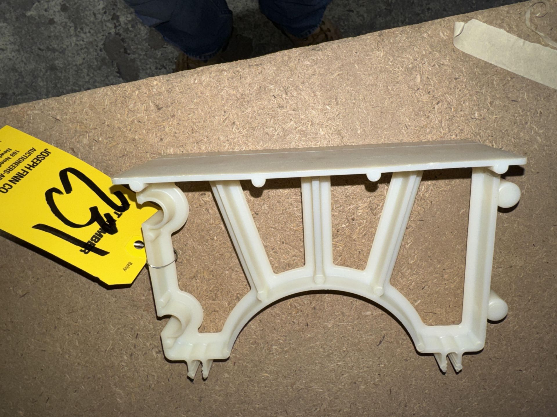 LOT Assorted PVC spacers - Image 3 of 3