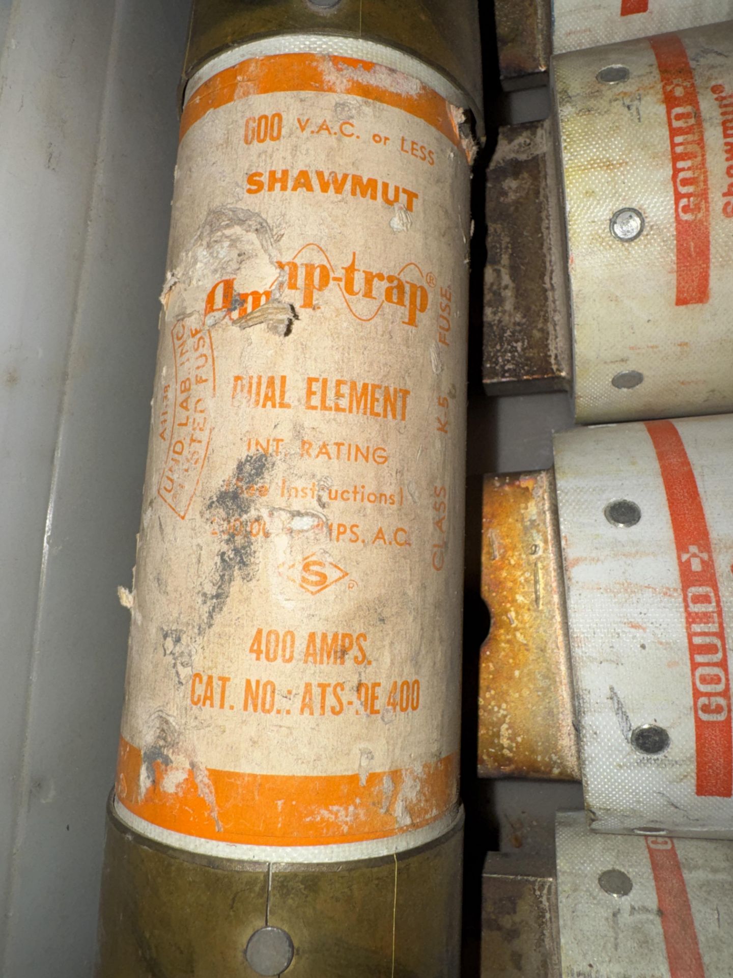 LOT (4) A4BY 2000 Fuses, (1) 4801 Fuse in Bin - Image 4 of 4
