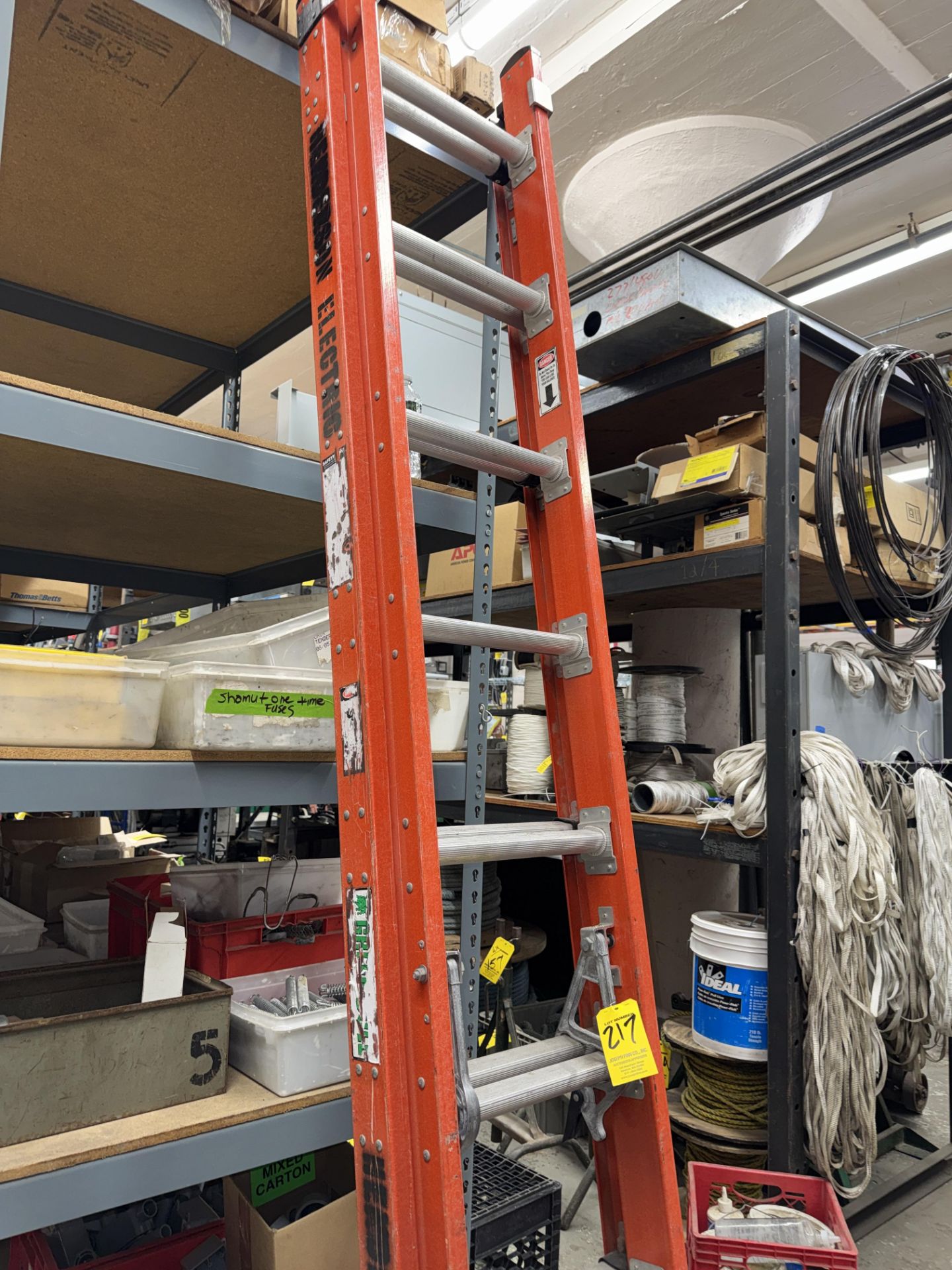 Fiberglass 16' Extension Ladder