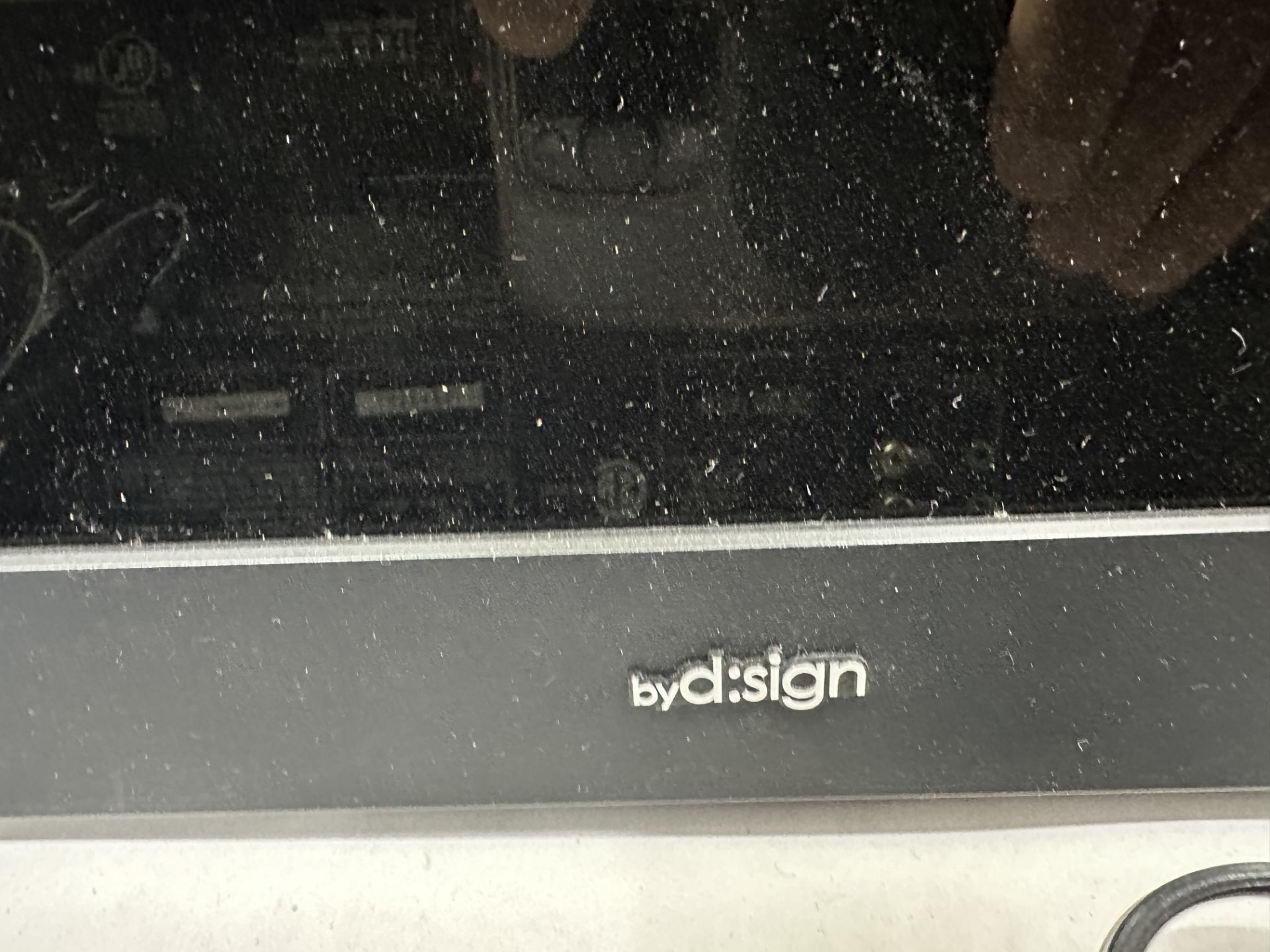 byDesign d:1732 Wide-Screen LCD TV and Monitor - Image 2 of 3