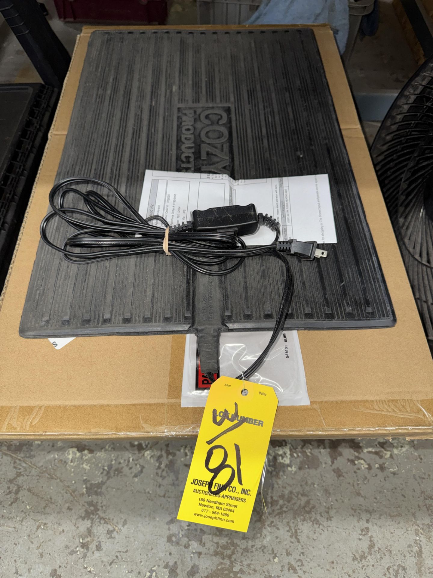 LOT Scotch 3M Mastic Rolls, Ratchet Set, Stud Finder, Heated Floor Mat, Lockset, Smoke Check - Image 6 of 6