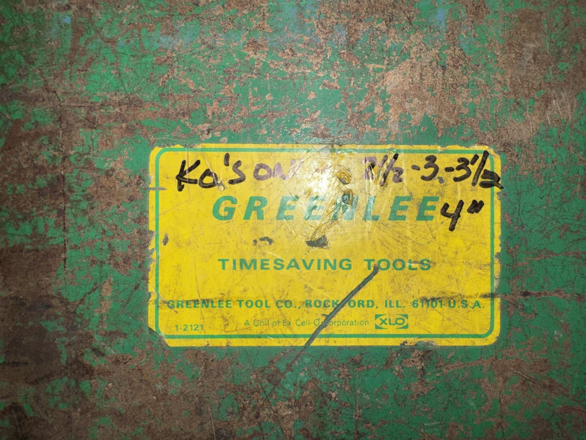 Greenlee Knock Out Set in Case