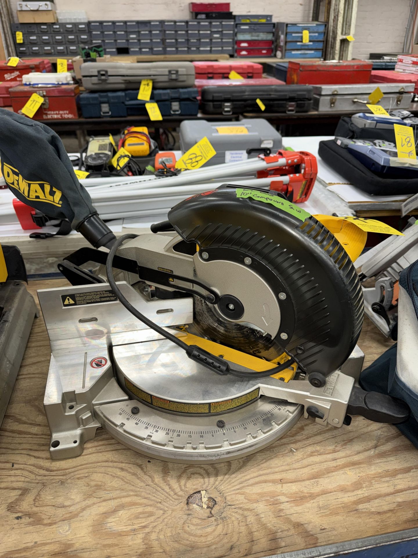 Dewalt 10" Compound Saw
