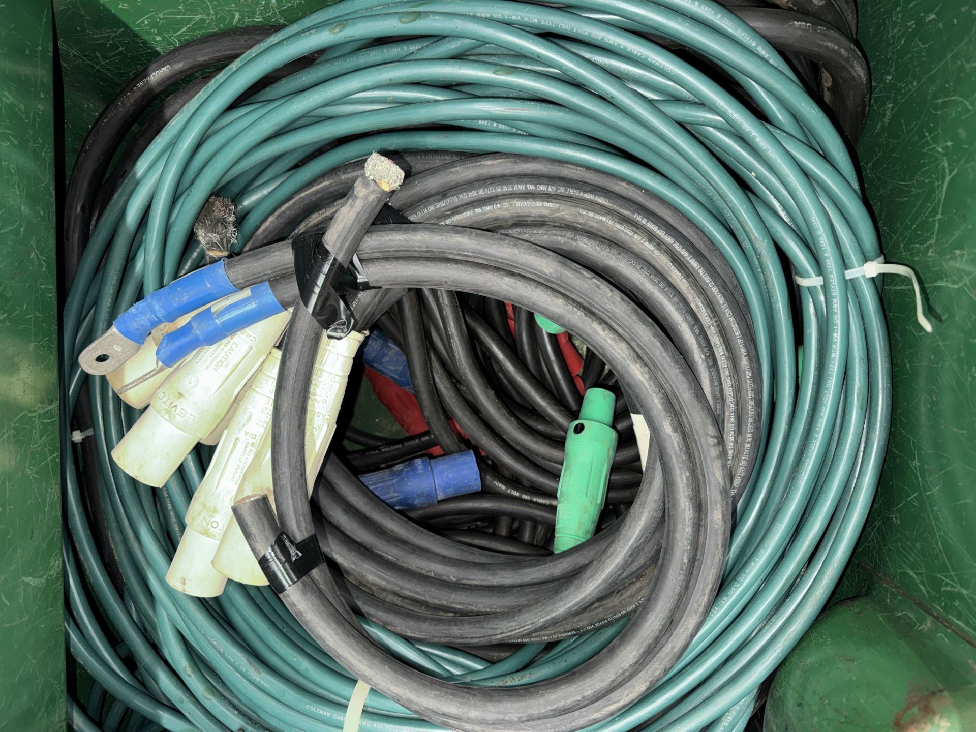 Greenlee #628 Port. Job Box w/ (25) - 4/0 Cam Lock Cables, Cam Lock Connector "T"'s - Image 7 of 11