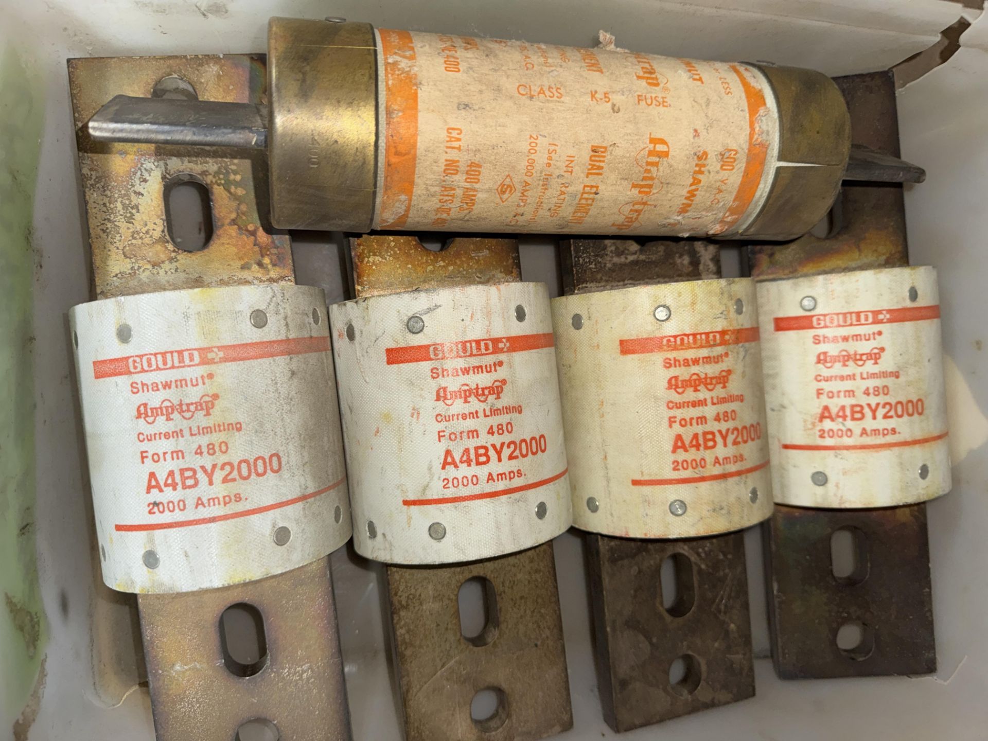 LOT (4) A4BY 2000 Fuses, (1) 4801 Fuse in Bin