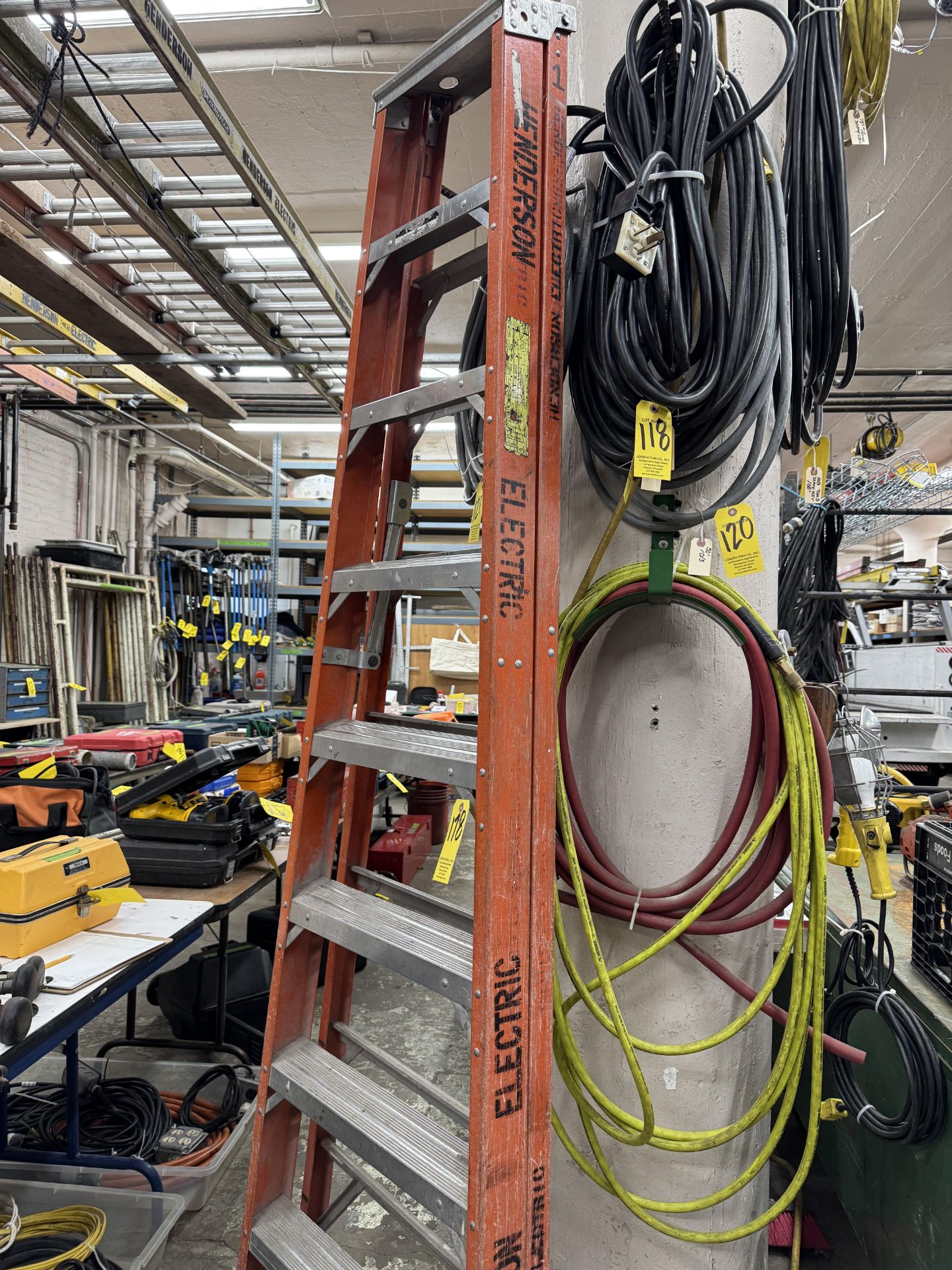8' Fiberglass Step Ladder