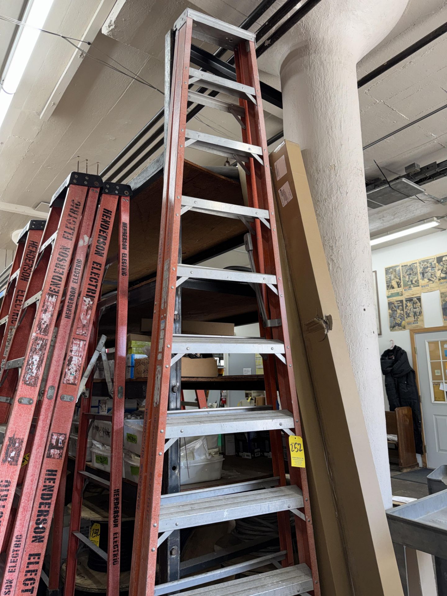 Fiberglass 10' Step Ladder