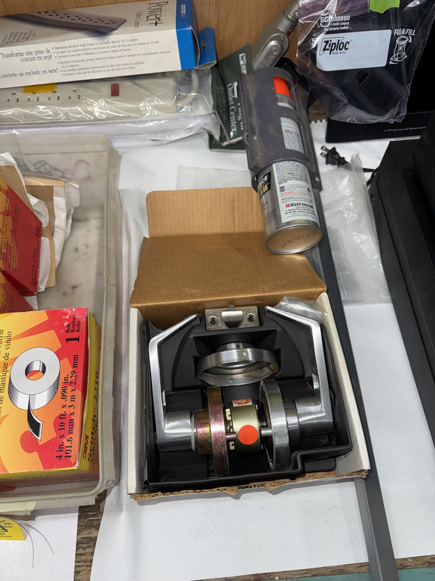 LOT Scotch 3M Mastic Rolls, Ratchet Set, Stud Finder, Heated Floor Mat, Lockset, Smoke Check - Image 5 of 6
