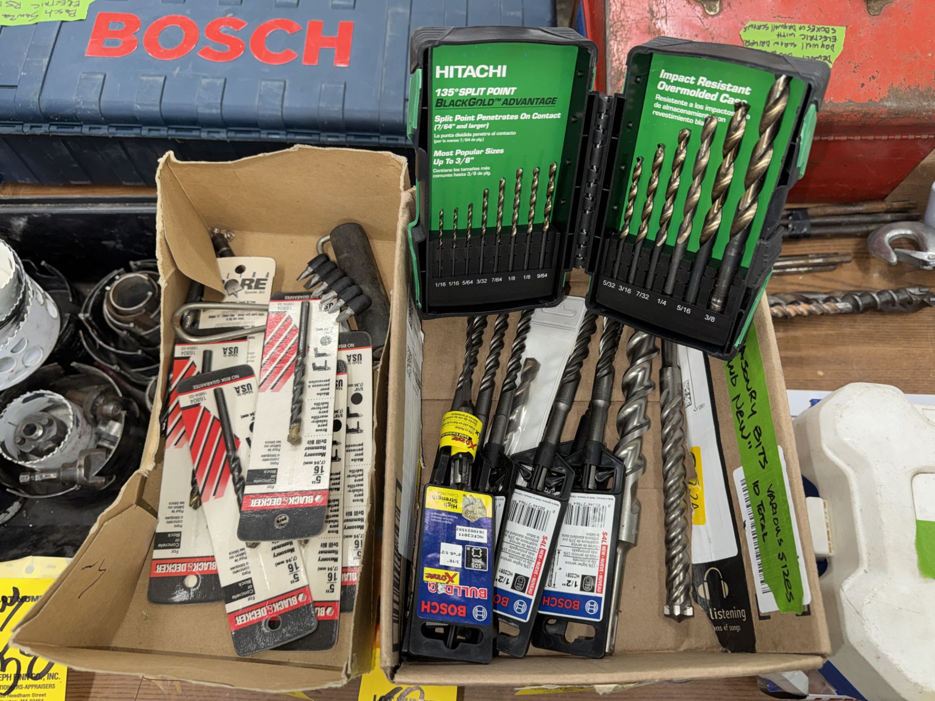LOT Asst. Hitachi & Bosch Drill Bits in (2)