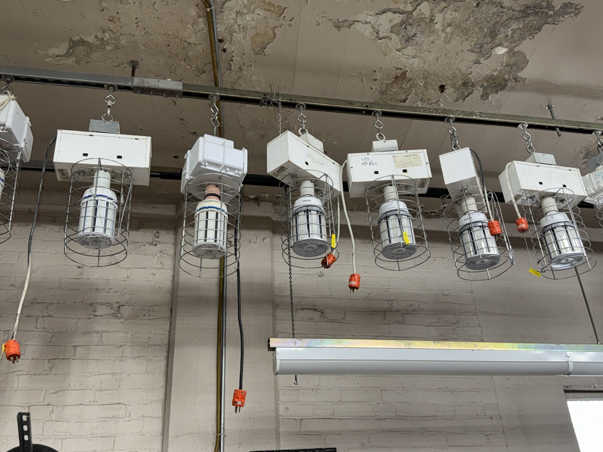 LOT (8) LED Shop Lights - Image 4 of 4