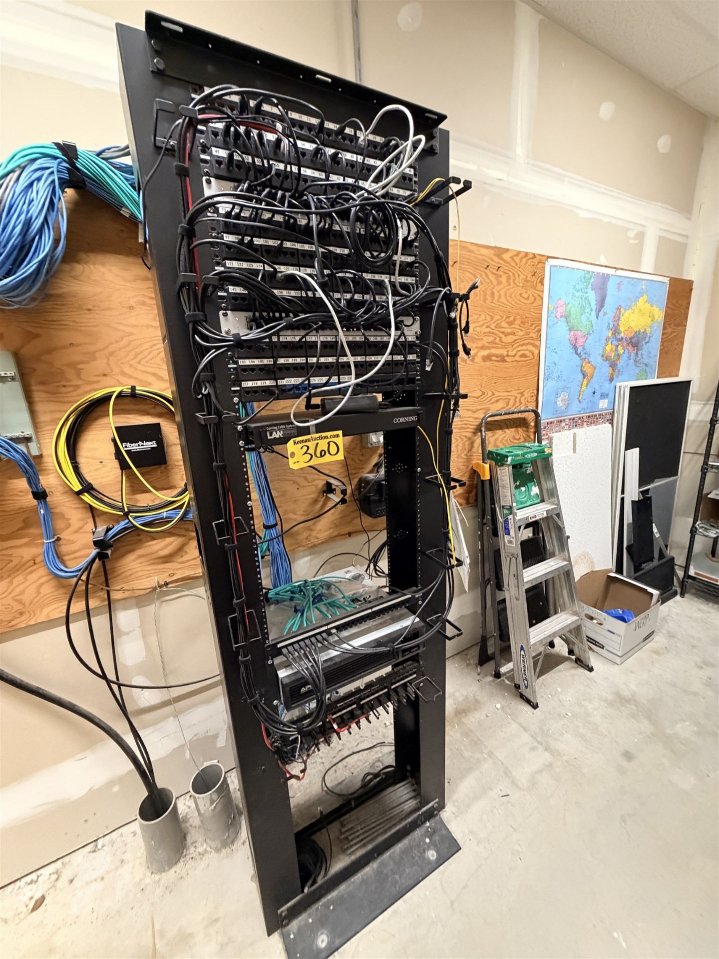PANDUIT DATA-PATCH 230-PORT PATCH PANEL COMPONENT RACK