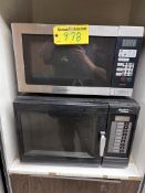 EMERSON MW8119SBM MICROWAVE W/ ARMANA RCS820LW