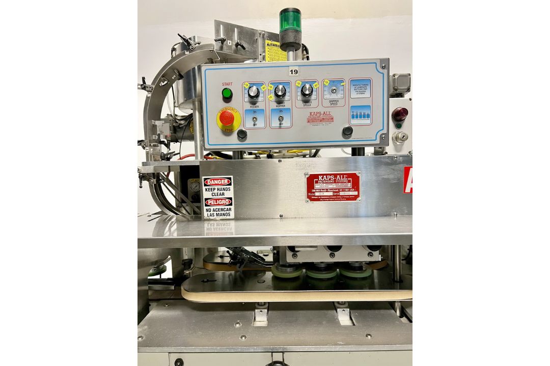 Kaps All 6-Spindle Automatic Capper with FSRF centrifugal cap feeder ...