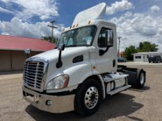 2014 Freightliner Cascadia Day Cab
