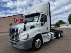 2018 Freightliner CA113 Daycab