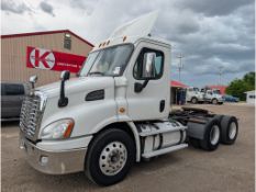 2016 Freightliner CA113 Day Cab