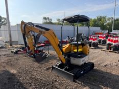 ME20 Mini Excavator W/ Hydraulic Thumb