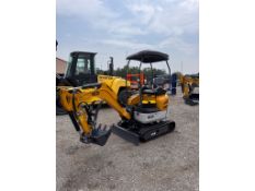ME20 Mini Excavator W/ Hydraulic Thumb
