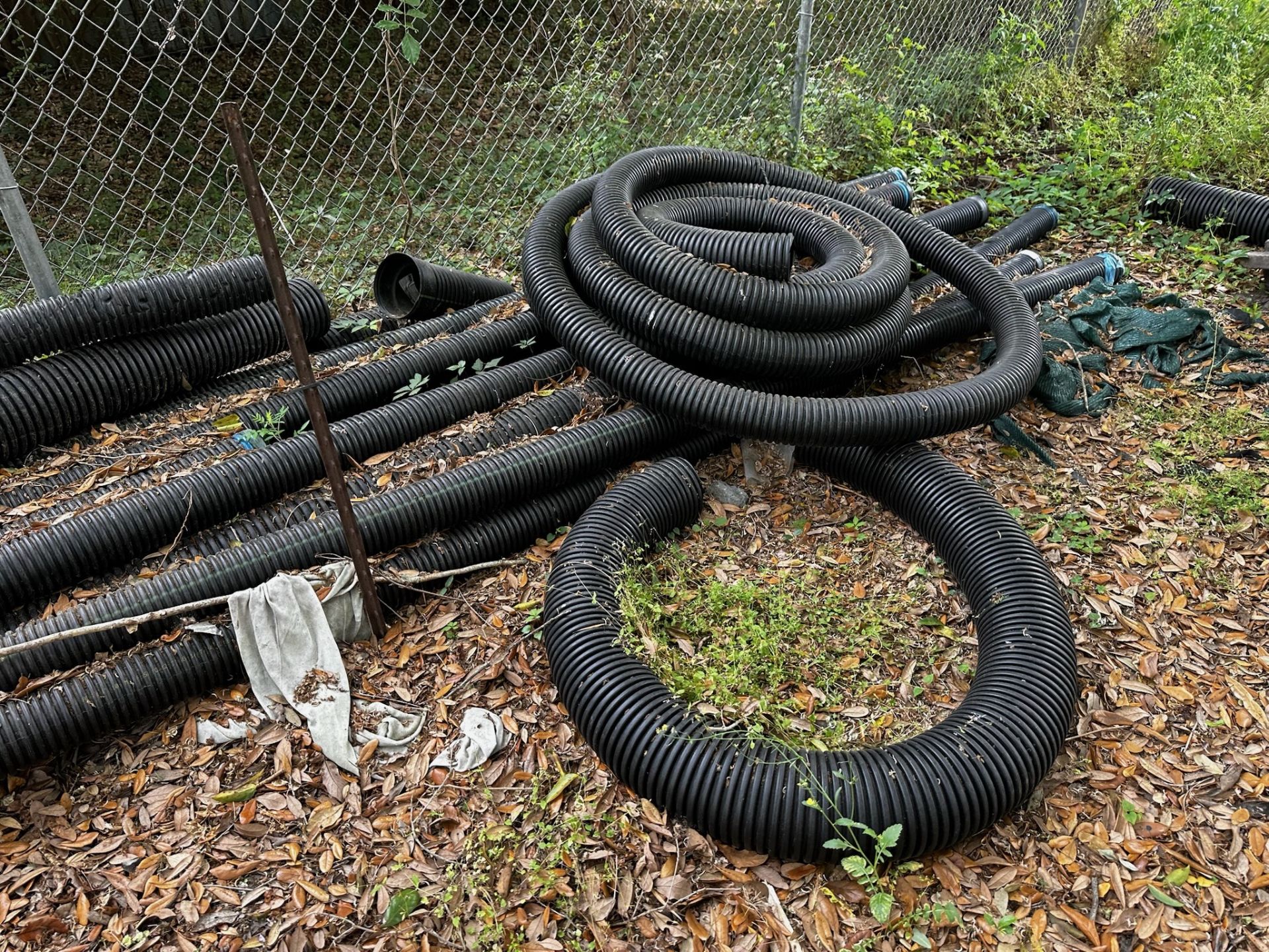 Assorted Corregated Pipe - Image 4 of 5