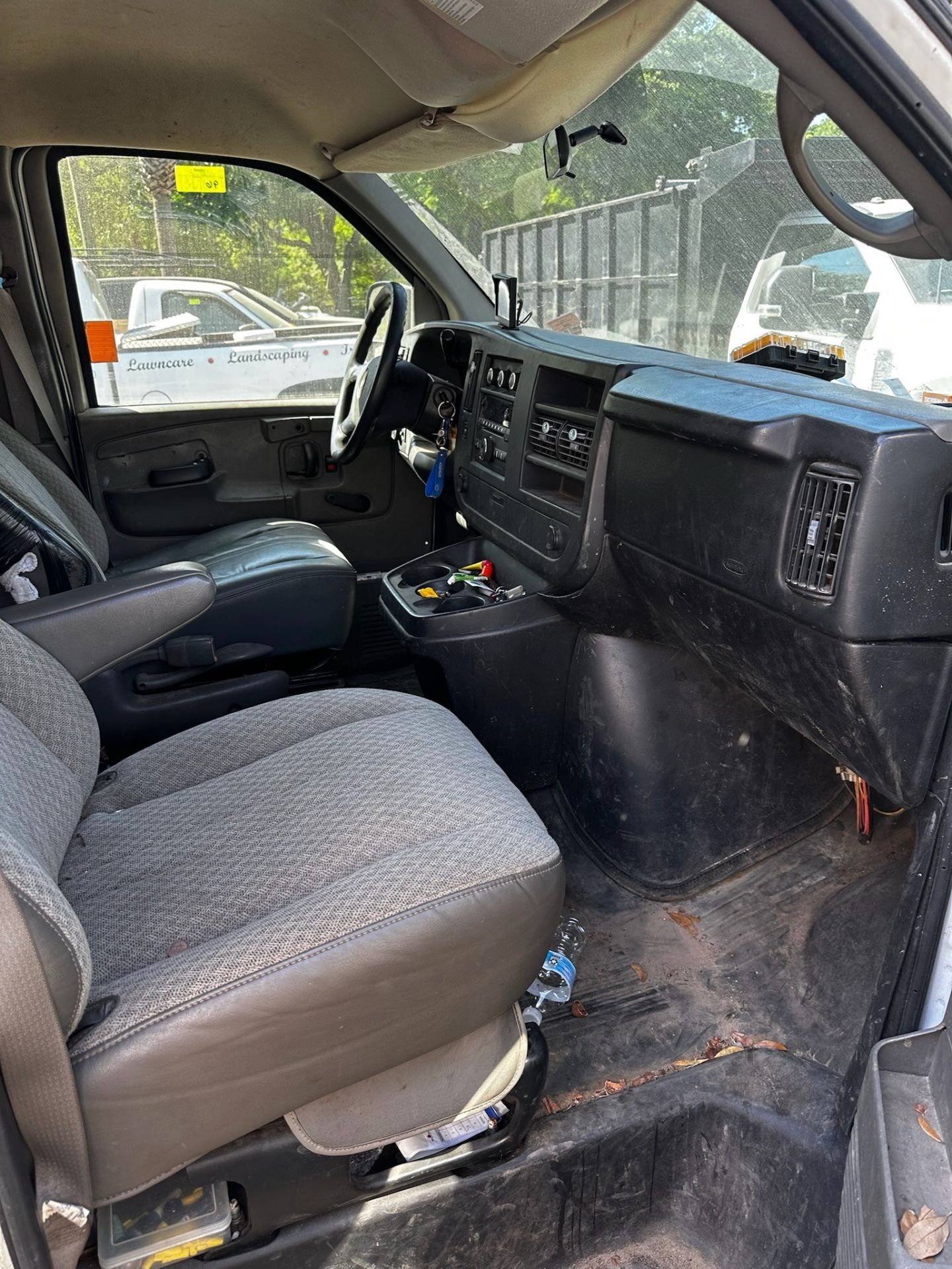 2008 Chevy Express - Image 15 of 23