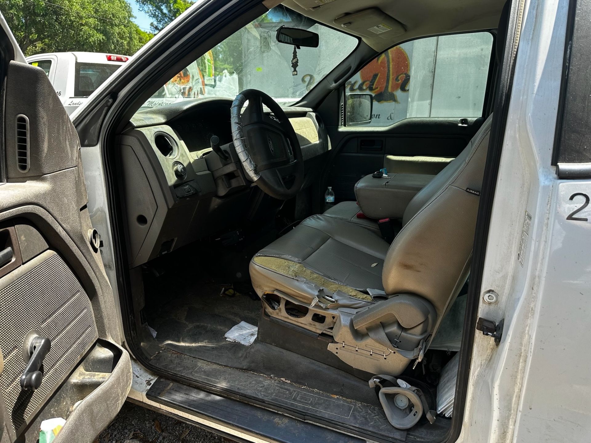 2010 Ford F150 - Image 10 of 16