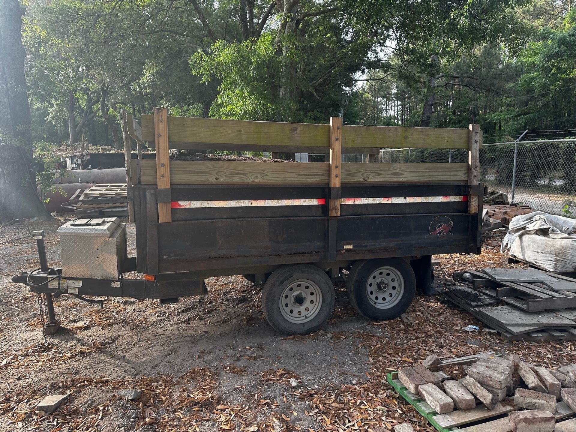 Homesteader Dump Trailer - Image 8 of 13
