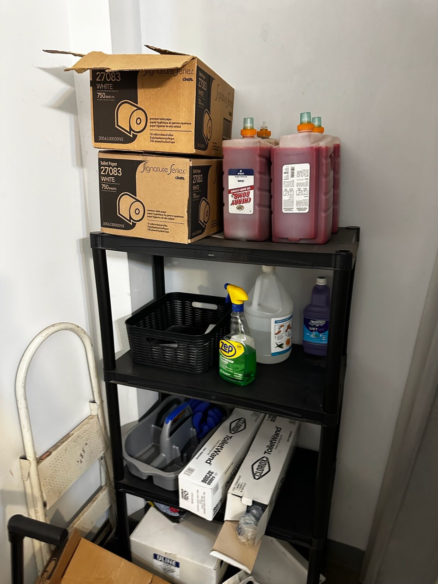 Cleaning Closet - Image 2 of 3