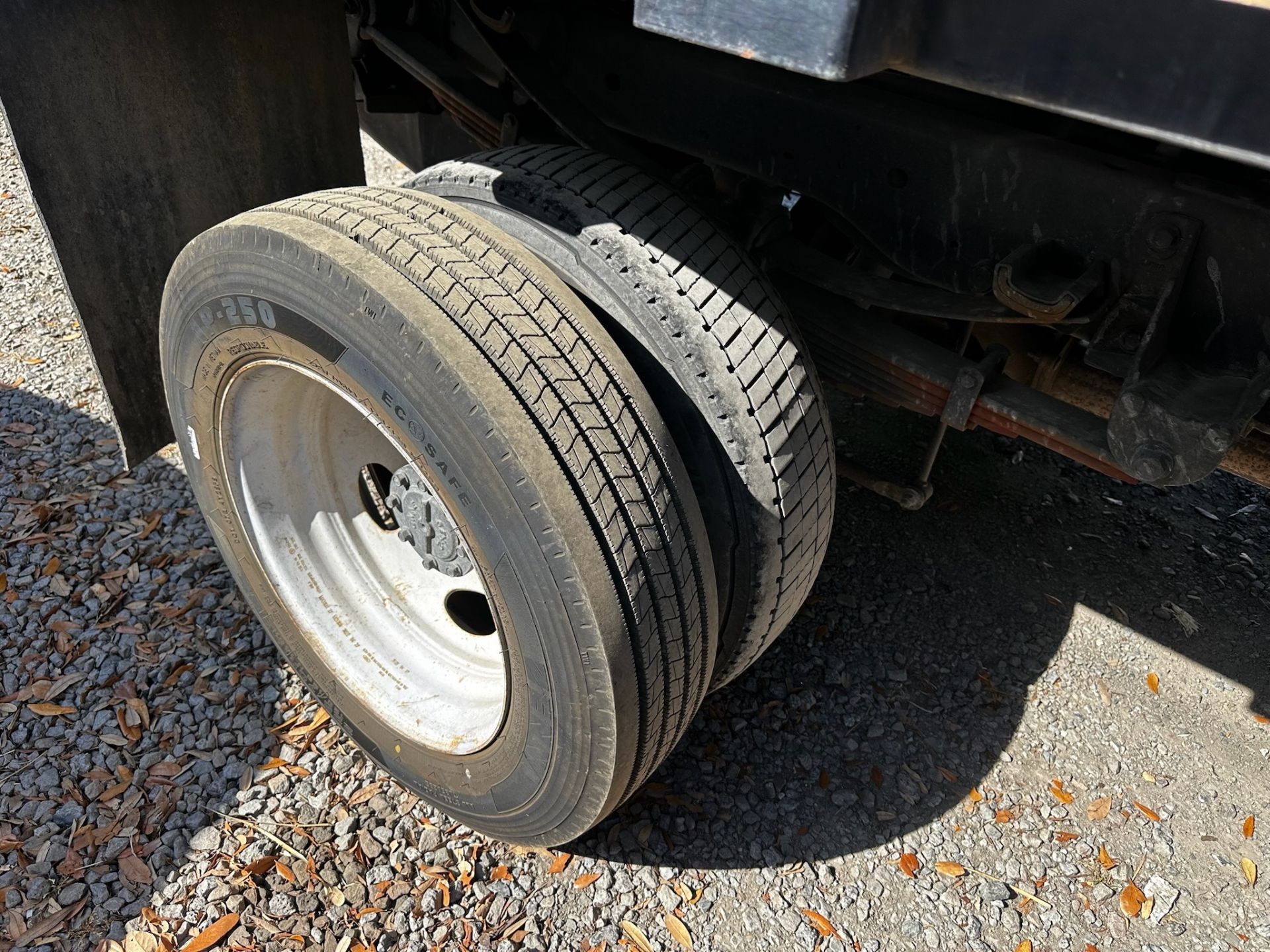 2022 Ford F550 Dump Truck - Image 6 of 20