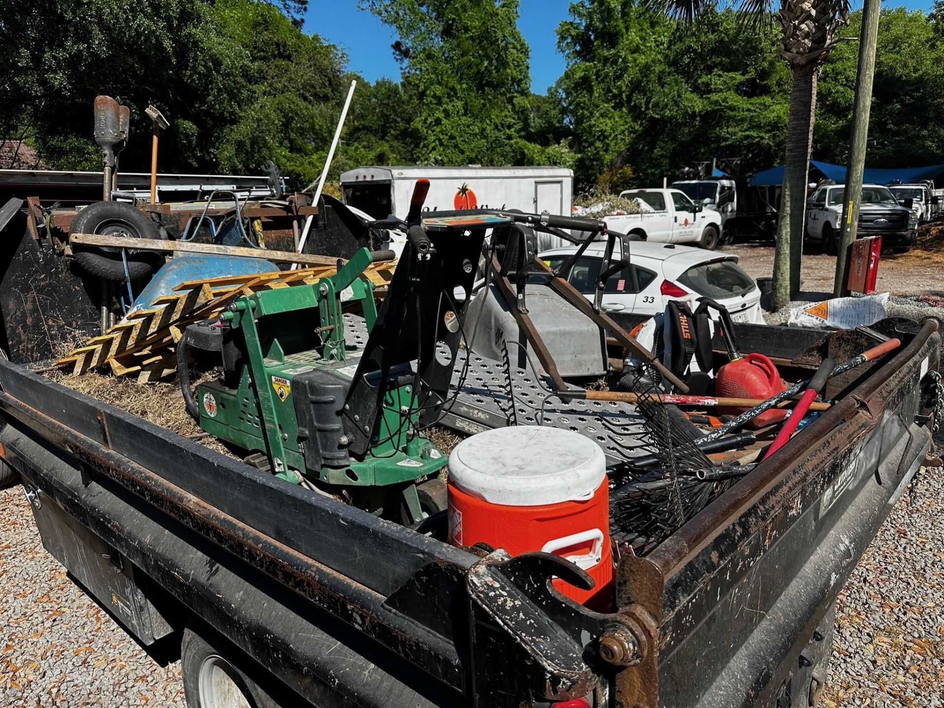2009 GMC Sierra Dump Truck - Image 7 of 33