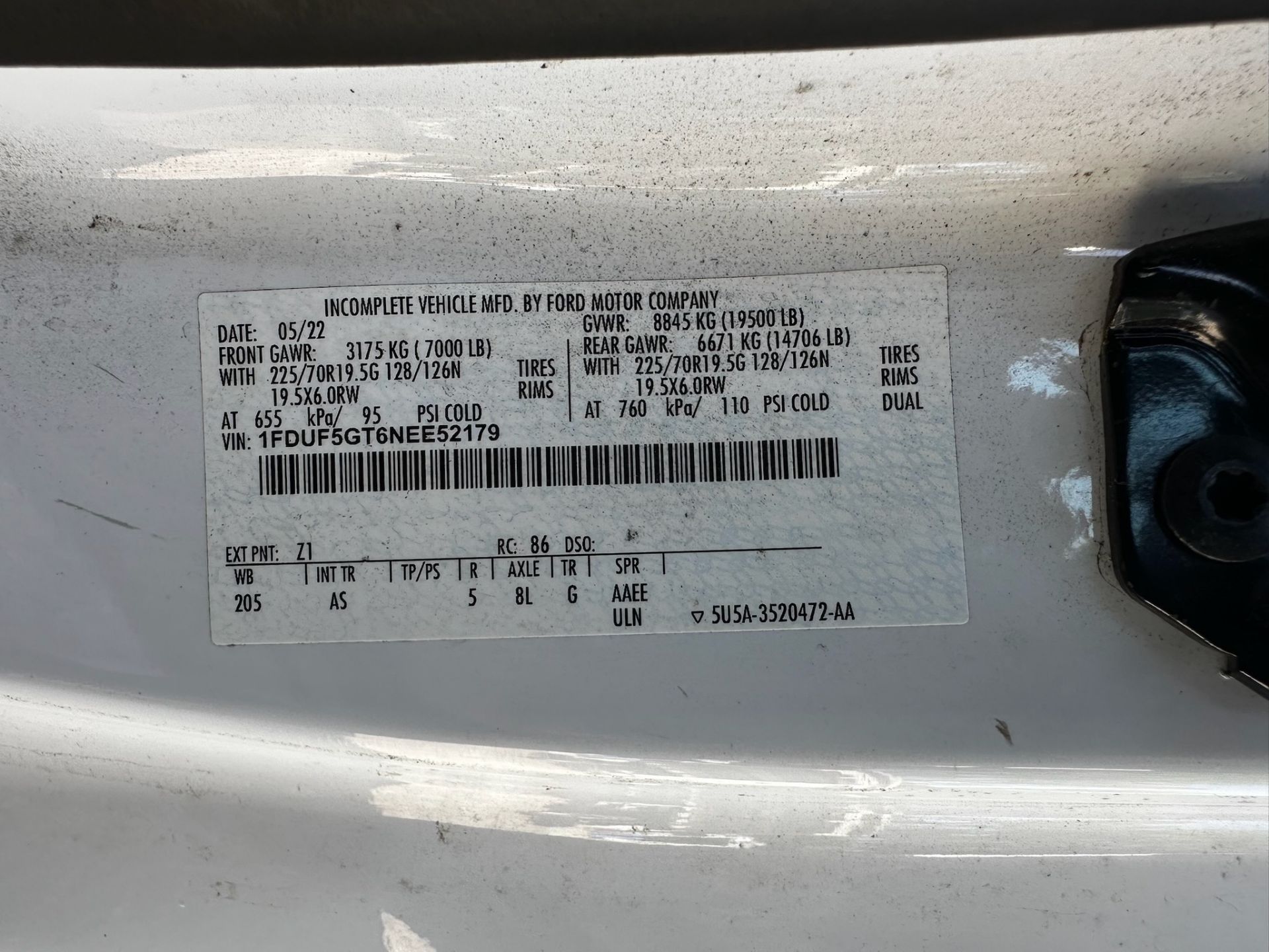 2022 Ford F550 Dump Truck - Image 16 of 20
