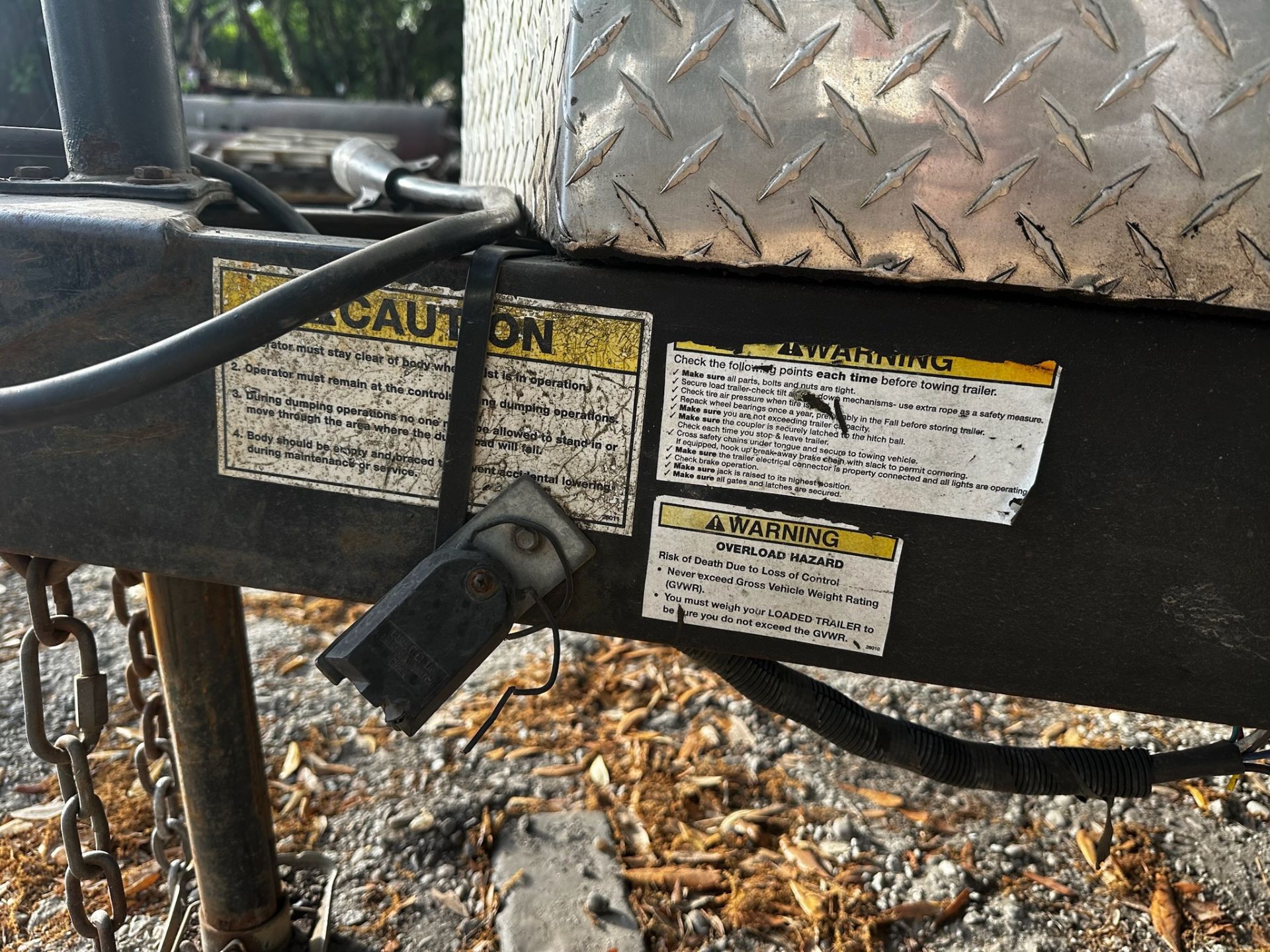 Homesteader Dump Trailer - Image 2 of 13