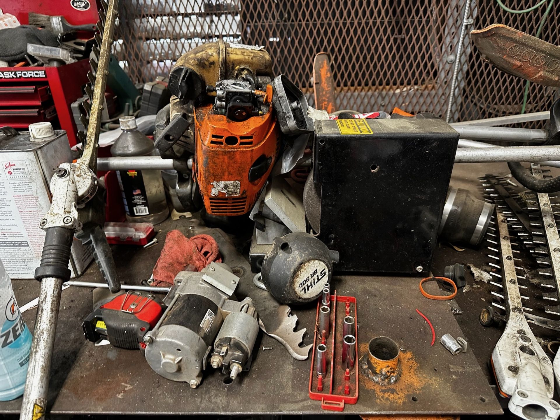 Workbench with Contents - Image 10 of 19