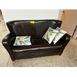 5' Sofa with Pillows