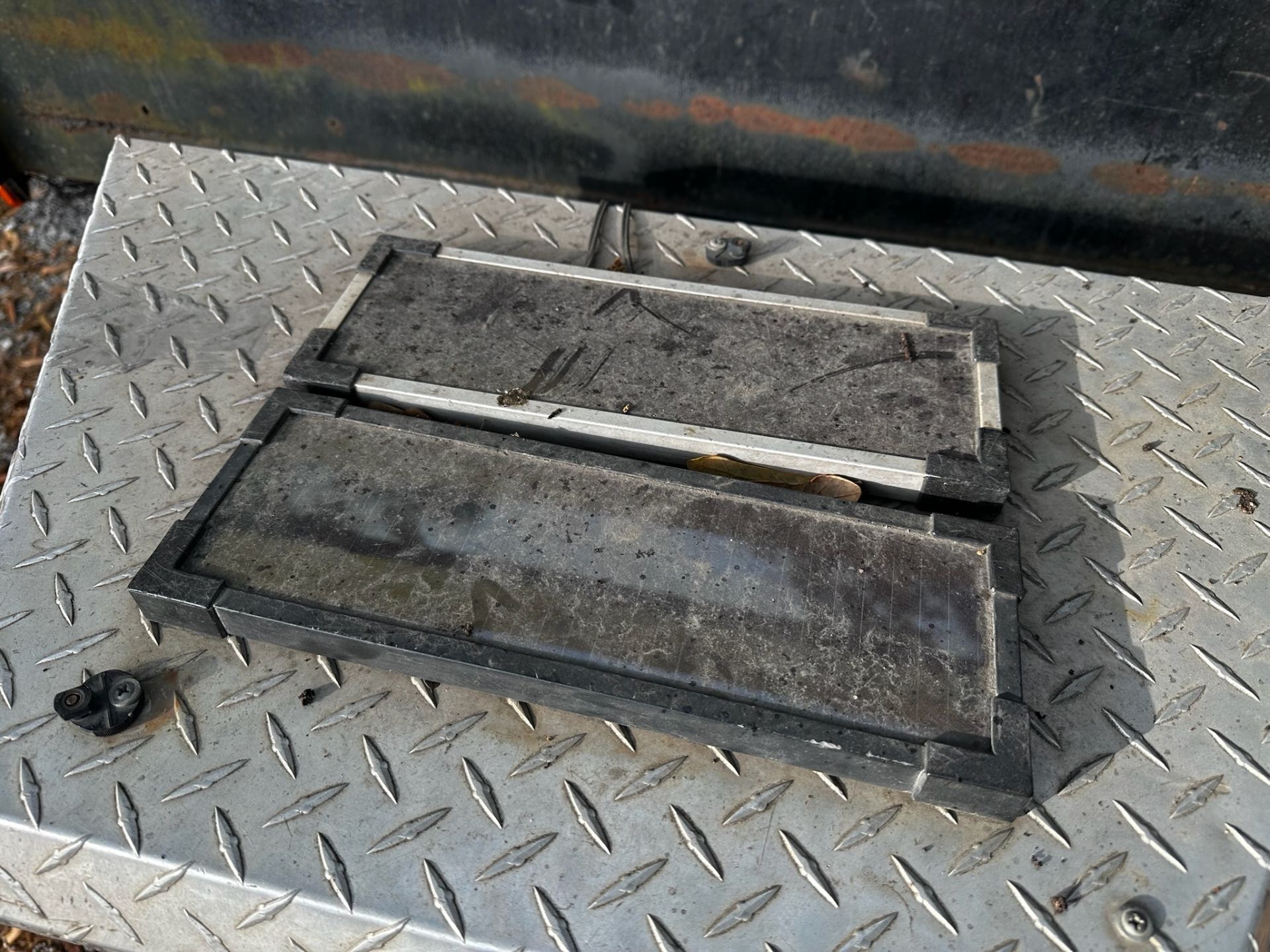 Homesteader Dump Trailer - Image 10 of 13