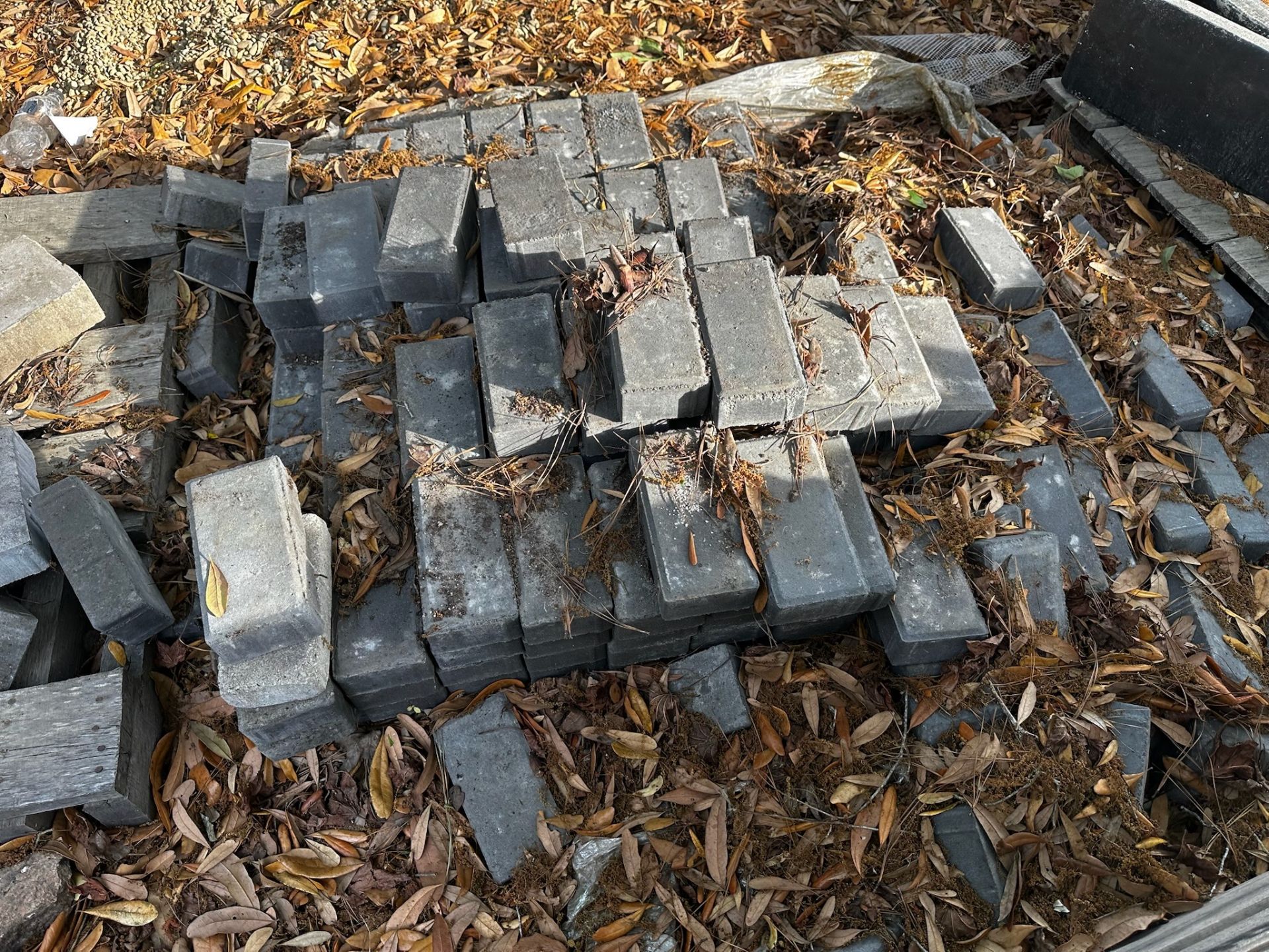 Concrete Edging Blocks - Image 4 of 4