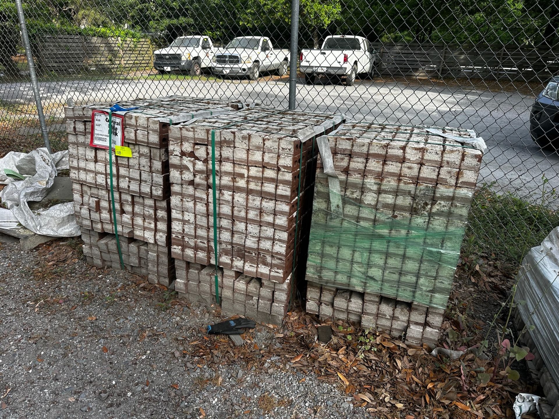Old Edisto Brick Queen Sized Brick and Decorative Concrete Pavers
