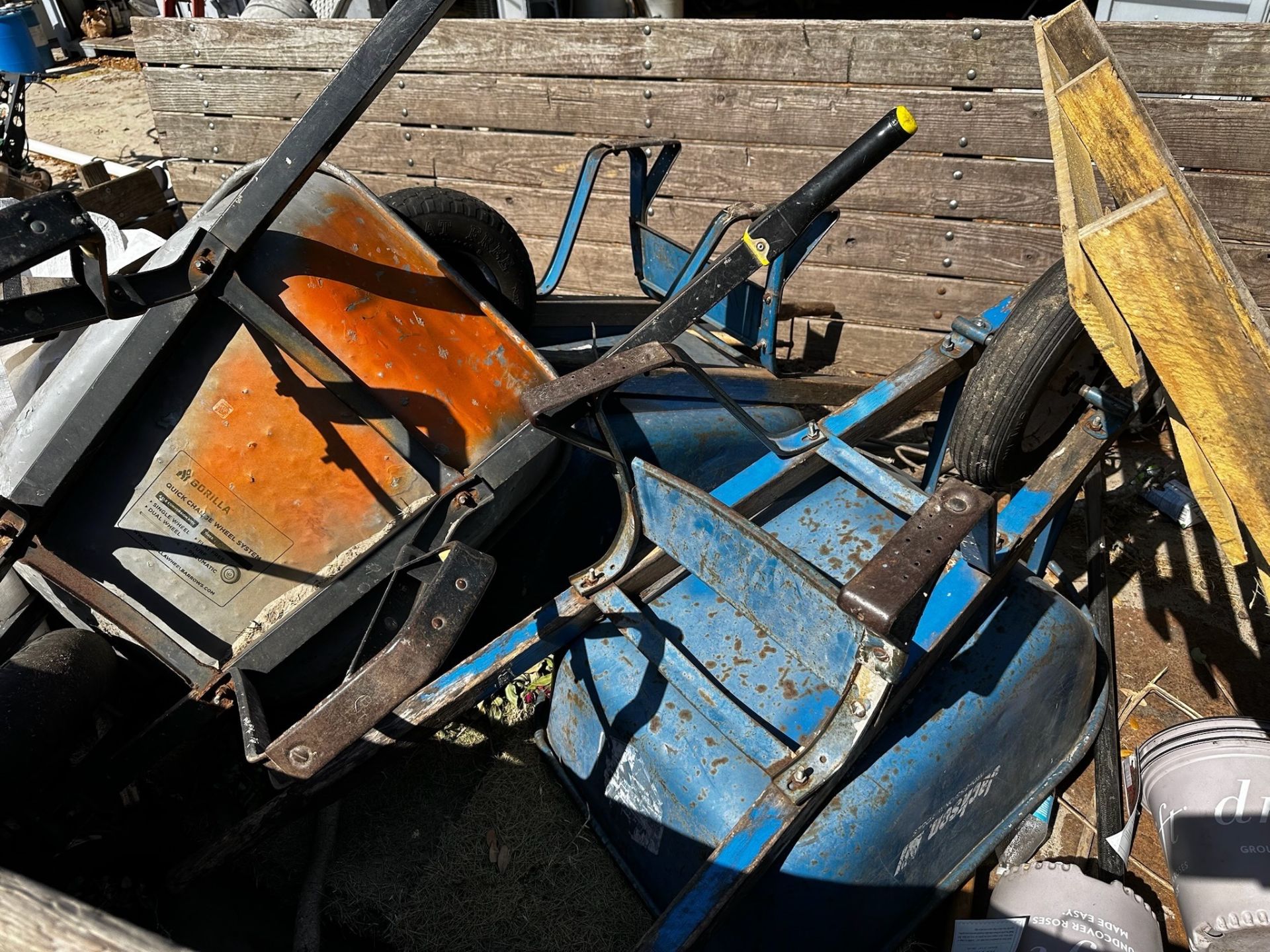 2007 Chevy C3500 Landscaping Dump Truck - Image 13 of 26