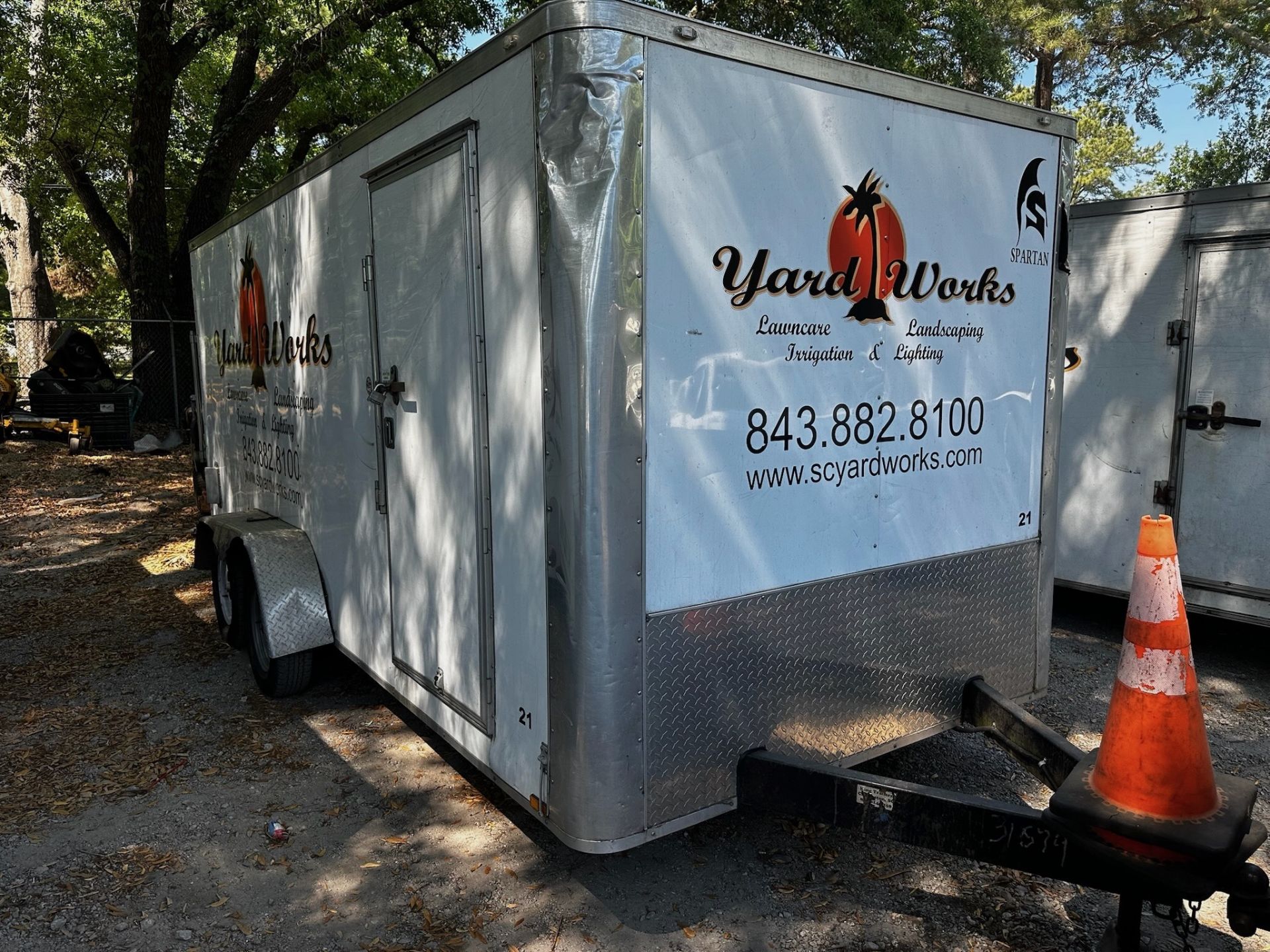 Enclosed Trailer - Image 8 of 9
