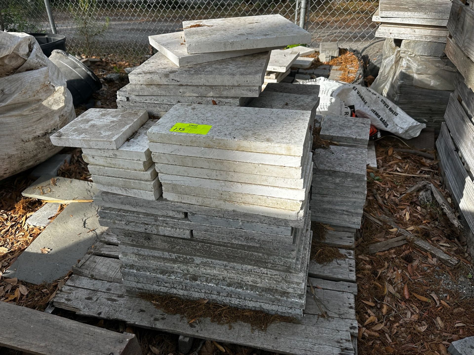 Bulk Traverstine and Concrete Pavers