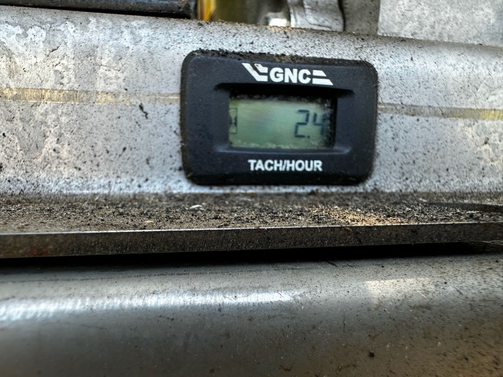 2003 Ford F250 Sprayer Truck - Image 10 of 21
